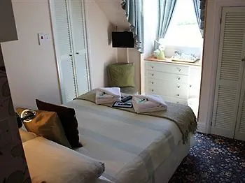 Hotel Rolling Waves 3*