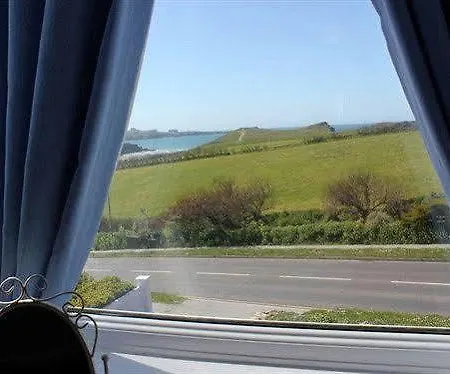 Hotel Rolling Waves 3*