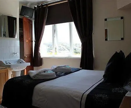 Rolling Waves Hotel 3*