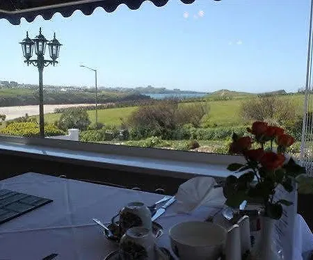 Hotel Rolling Waves